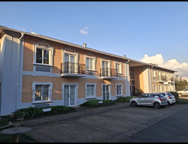 1,640M² BUSINESS CENTRE FOR SALE IN HILTON CENTRAL